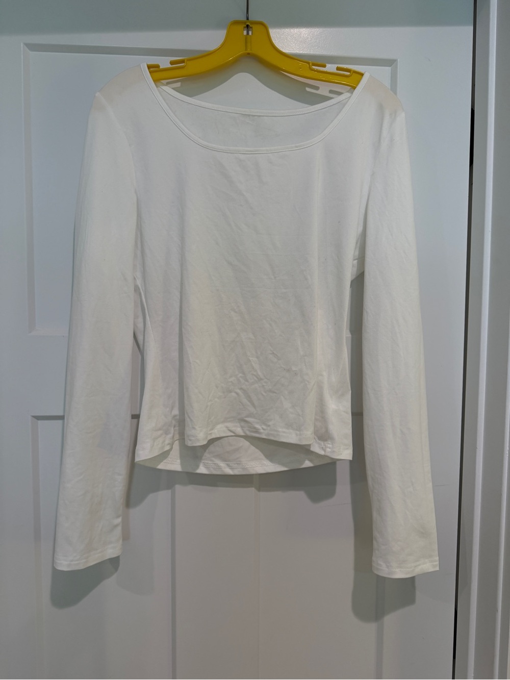 TEMU Classic White Long-Sleeve Women's Top-Size XL
